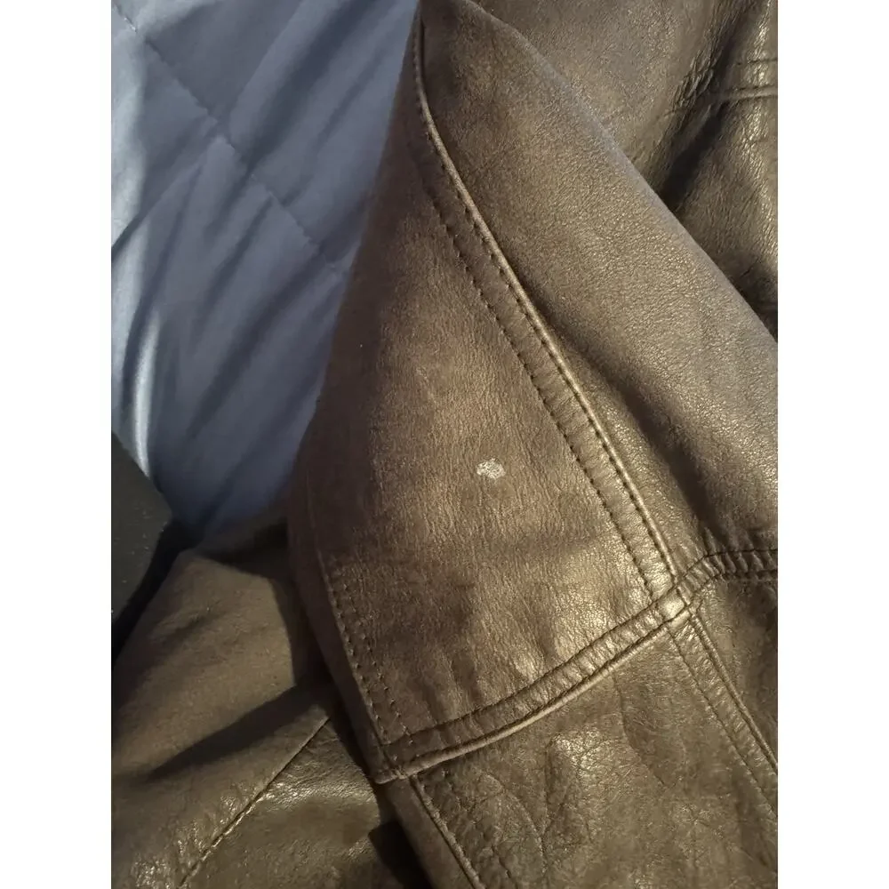 Classic Men's Brown Leather Jacket - Brand Unspecified